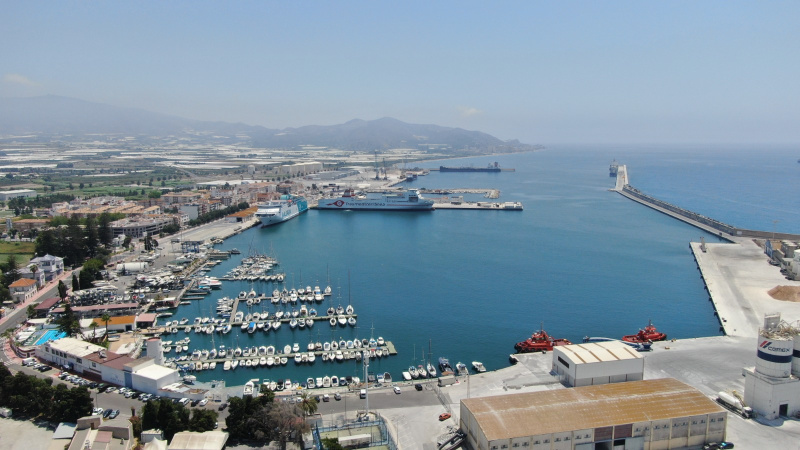 La Autoridad Portuaria ha adjudicado a la empresa CLEVER OUTSOURCING SL. los - Noticia Puerto de Motril